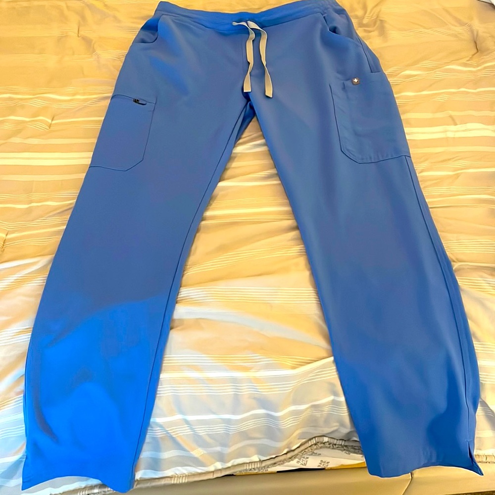 Figs Yola Skinny Scrub Pant in Ceil Blue